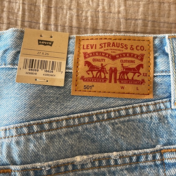 Levi’s 501 cropped - Picture 2 of 3